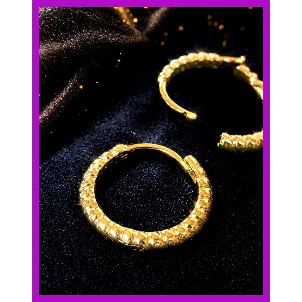 Unbranded Gold Plated Textured Hoop Earrings Hinged Snap Closure Vintage Style
